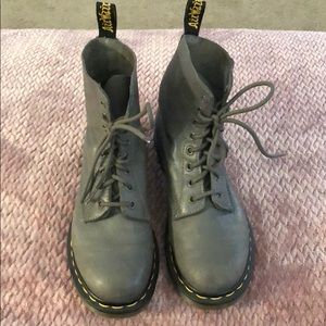 Dr. Martens Size 7 Pascal Virginia Leather Boot